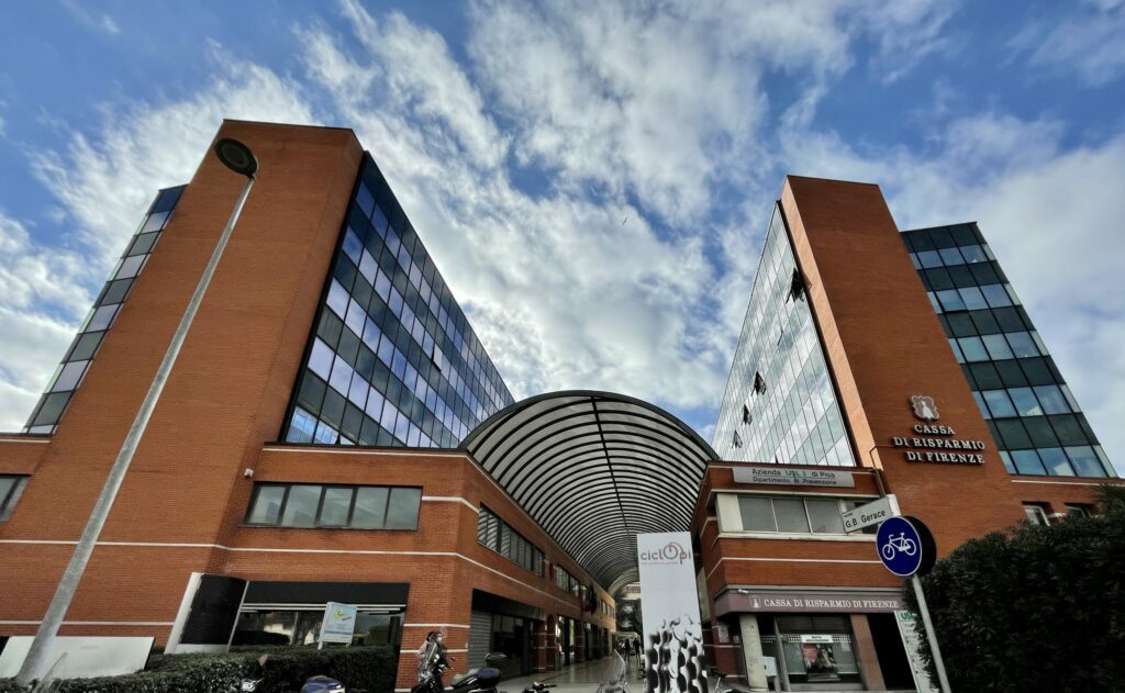 Fotografia della sede del Laboratorio. vista esterna dell'edificio.